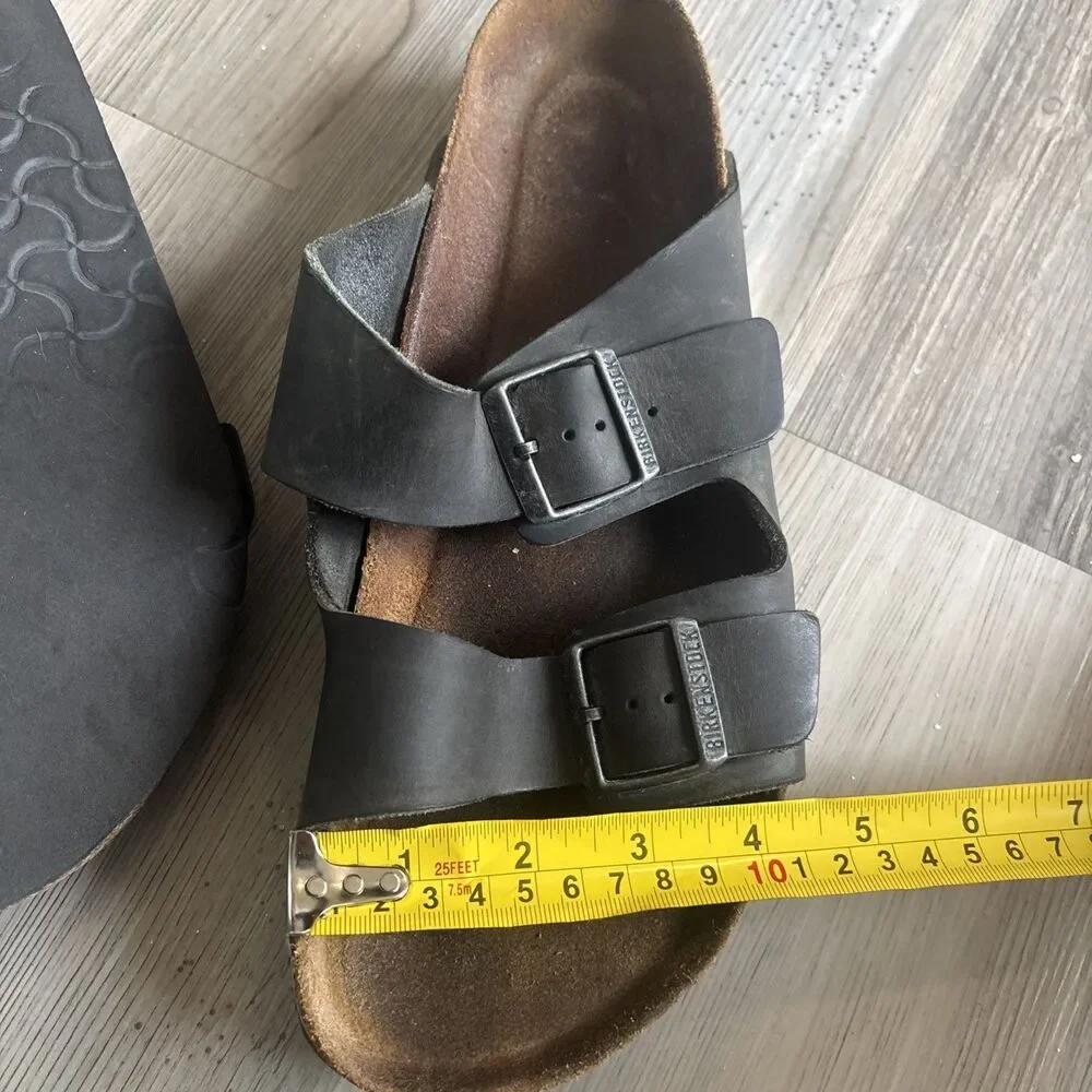 Birkenstocks Men’s Soft Black Leather Sandals  Size 43 (US 10)